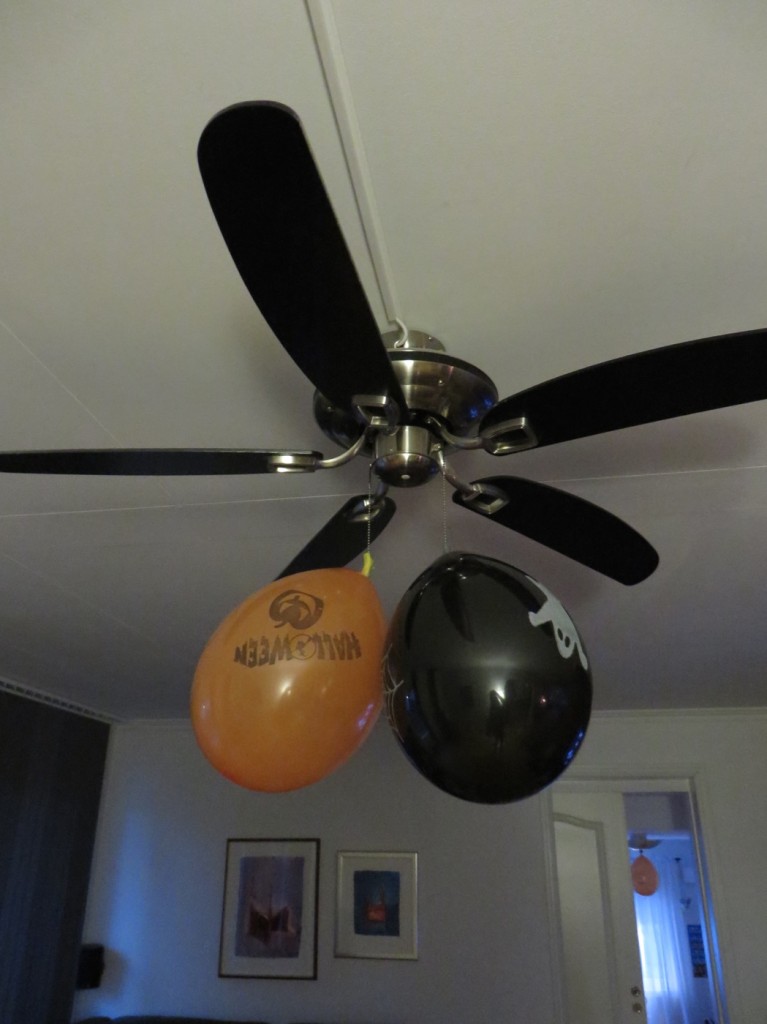Halloween-ballonger i hela huset
