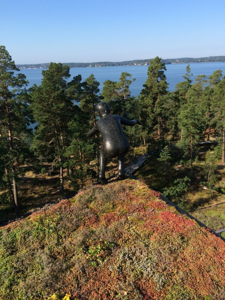 En tokig staty som tänker hoppa?!