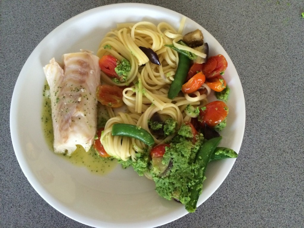 Torsk med pasta och grönsaker