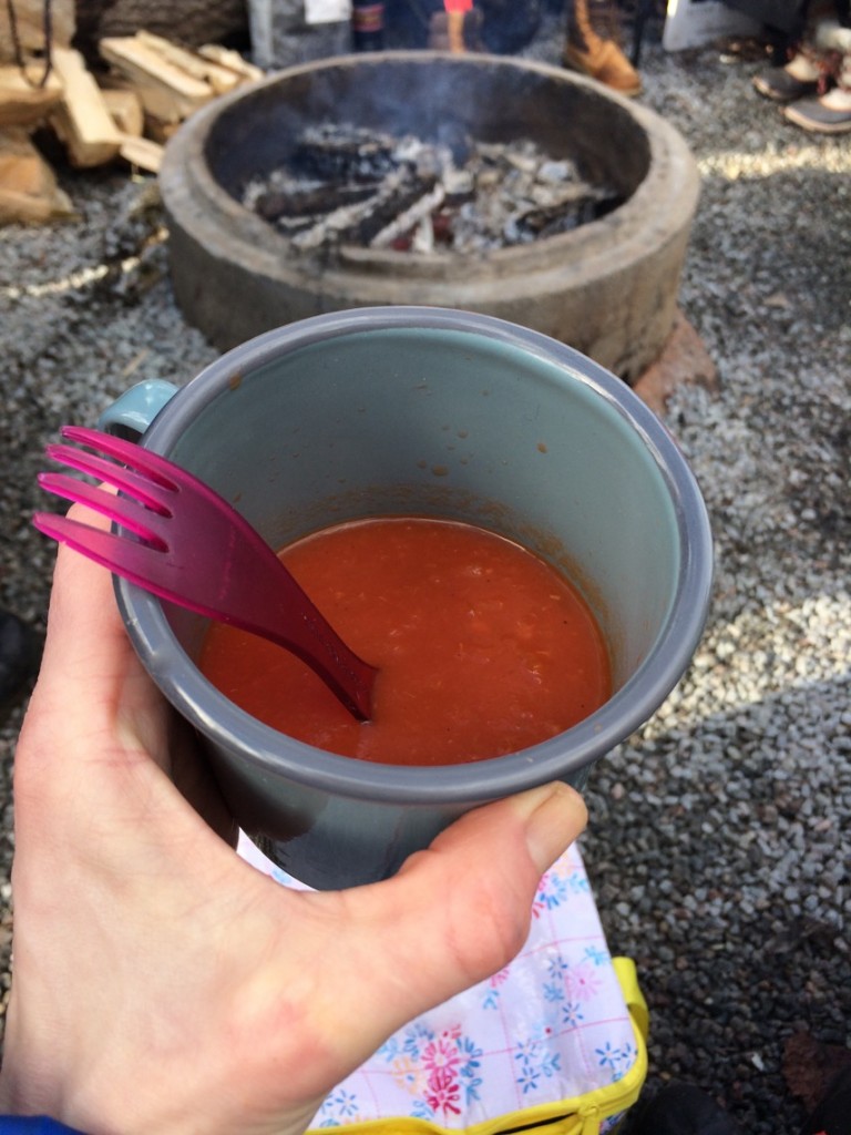 Tomatsoppa med halloumikrutonger.