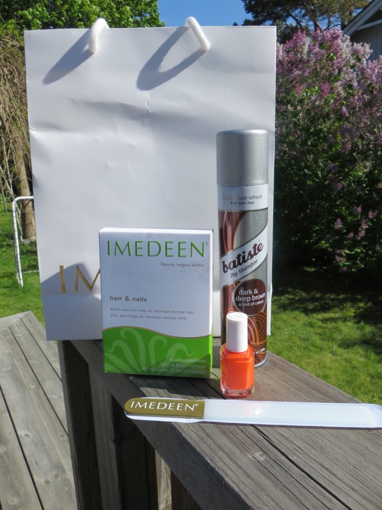 Imedeen Hair & Nails för att få glänsande vackert hår och starka vackra naglar.