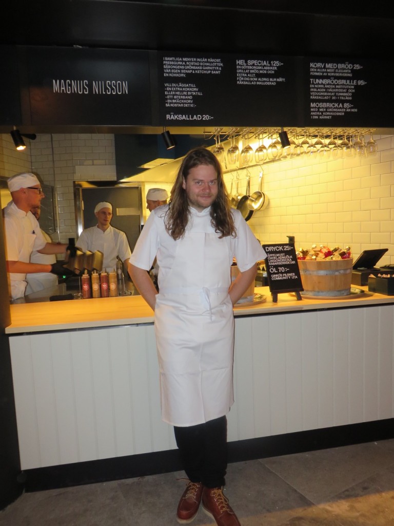 Magnus Nilsson med sin restaurang Korvkiosk