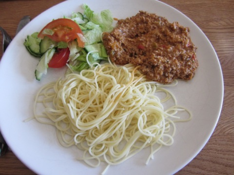 En (första) portion spaghetti och köttfärssås