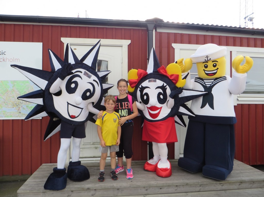 Gustaf, Filippa, Lego Sailor och Doremi