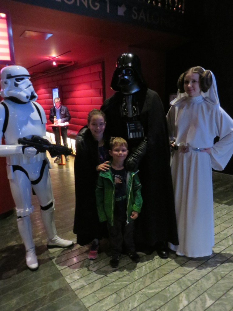 Leia, Darth Vader och en Clone