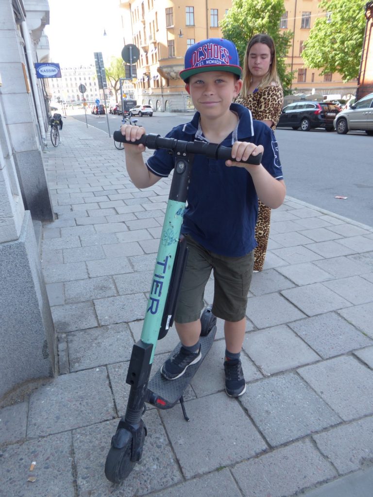 Gus testade elscooter.