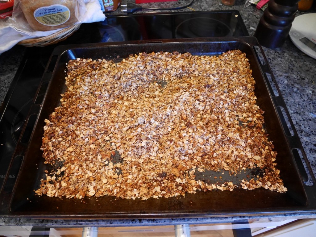 Efter 20 minuter har granolan rostats klart.