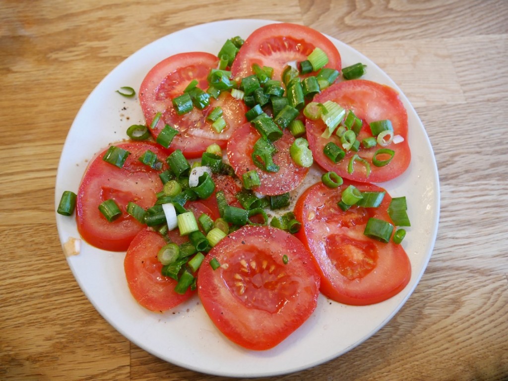 Fräsch och god tomatsallad