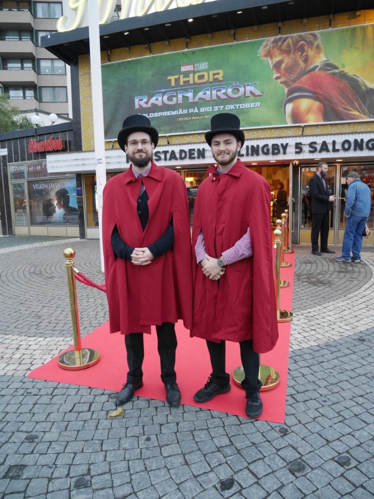 Vi hälsas välkomna!
