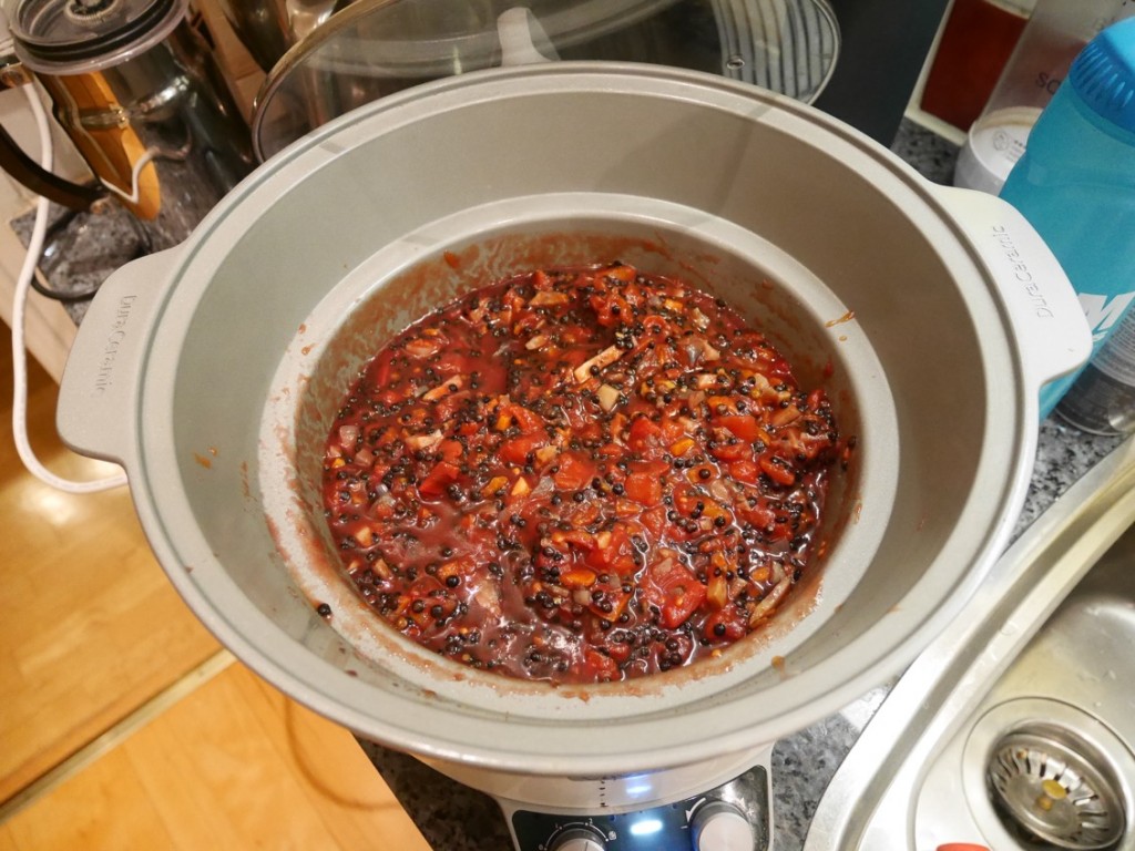 I med alla ingredienser och kör på 5 timmar låg eller 3 timmar hög.
