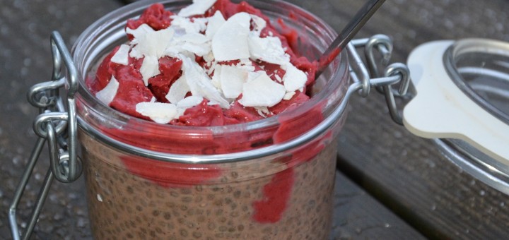 Chokladchiapudding med nyttig hallonparfait