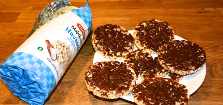 Hemgjorda chokladtoppade majskakor - gott och lyxigt!