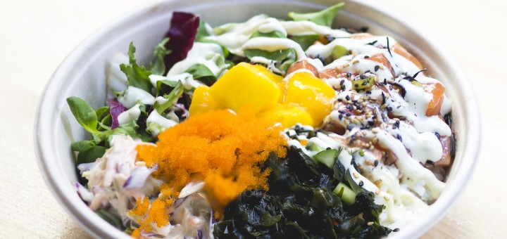 Poké Bowls ser nästan ut som min koreanska favorit Bibimbap!