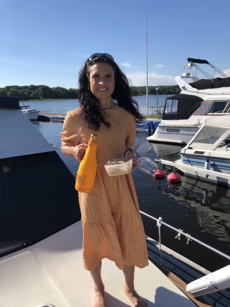 Fjäderbröllop firades på vår egen båt!