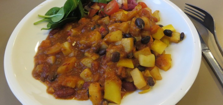 Vacker och smakrik vegansk maträtt