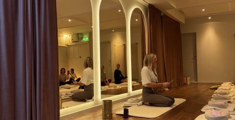 Yogamorgon med Allt för Hälsan & YogaMana