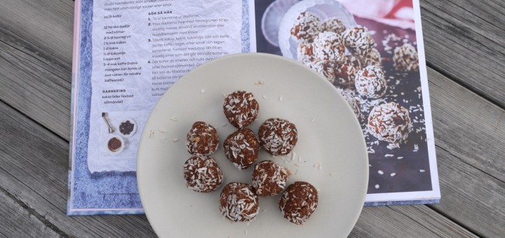 Nyttigare dadel- och kokosbollar.
