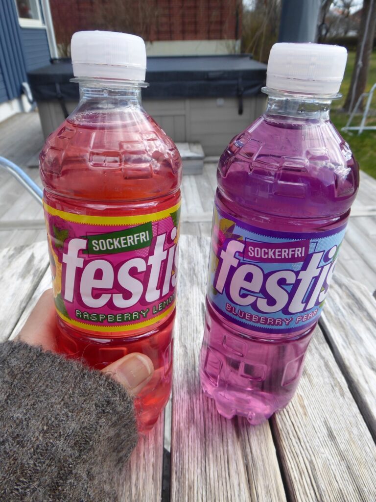 De nya smakerna på Festis Sockerfri är Raspberry Lemon och Blueberry Pear
