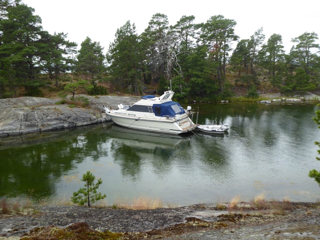 Här låg vi verkligen skyddade mot väder och vind!