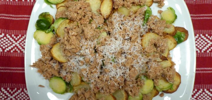 Spansk potatissallad med tonfisk och parmesan