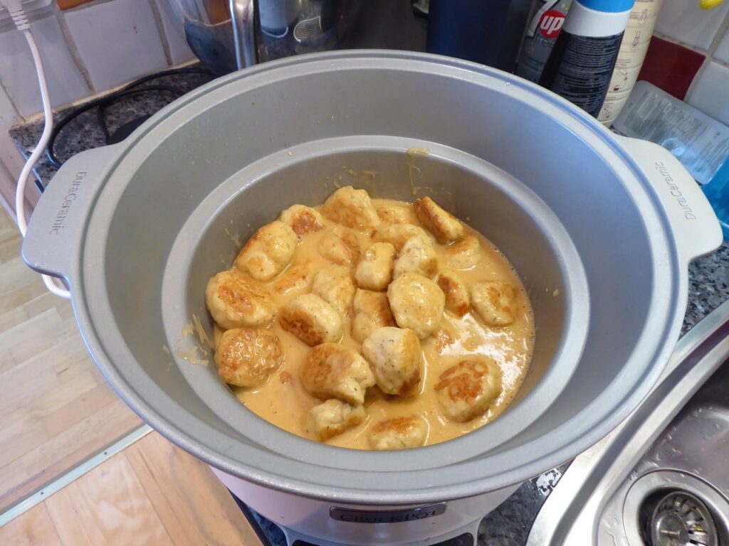 Asiatiska fiskbullar i Crock Pot.