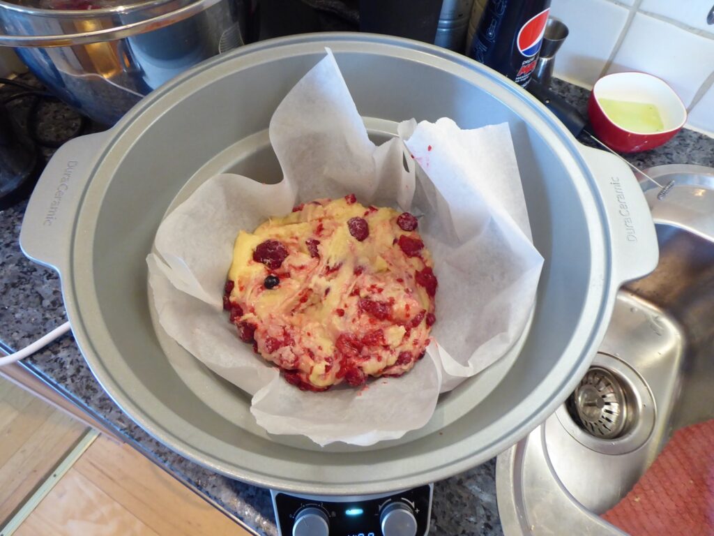 Jag bakar min kaka i Crock Pot för extra saftigt och gott resultat. 