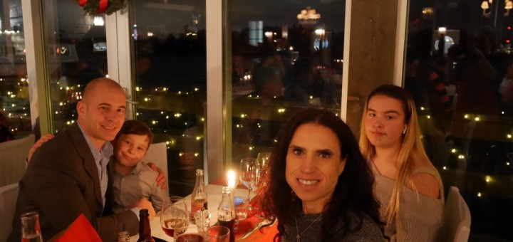 Äntligen dags för julbord på Rökeriet