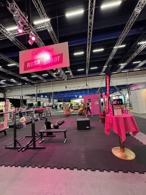 Massor med utställare fanns på plats, här tjejgymmet Rosa Skrot.